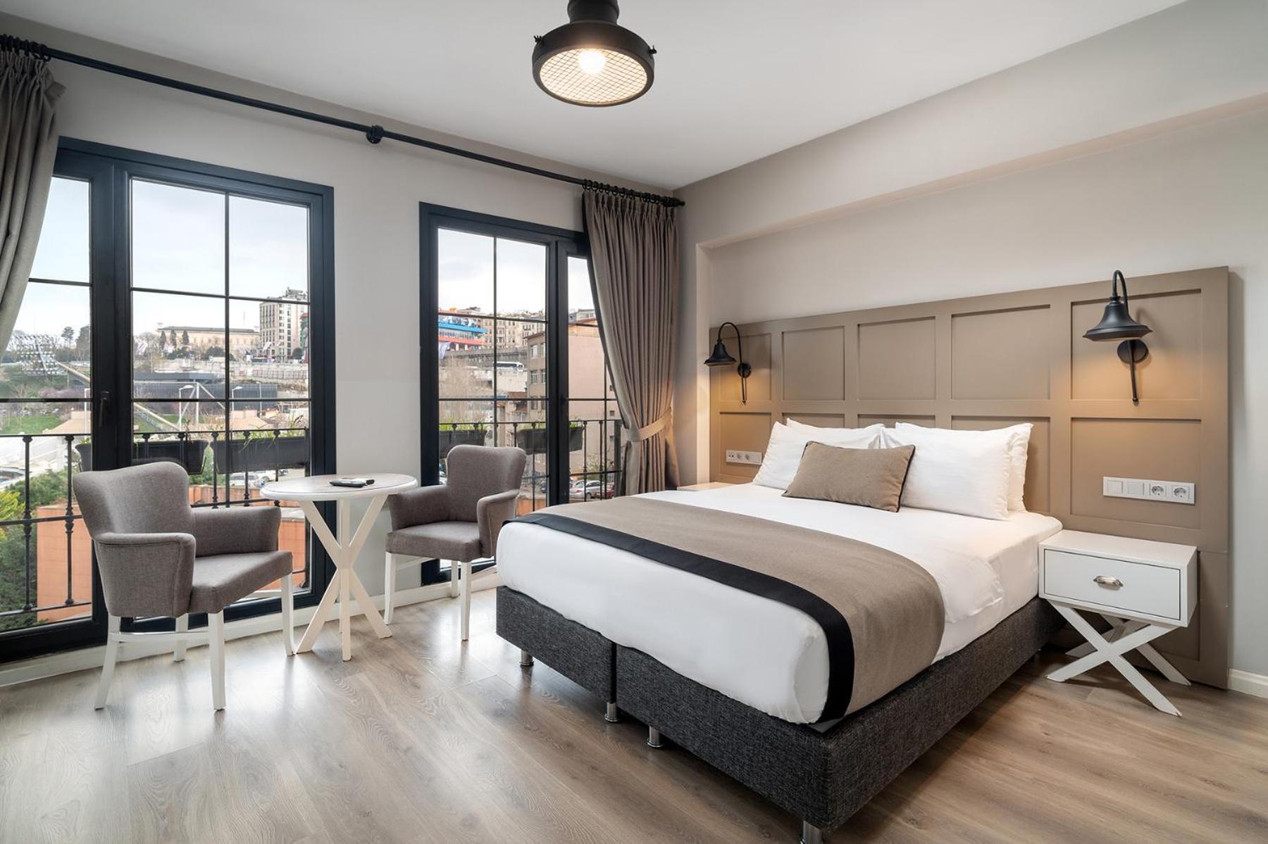 Queen Room